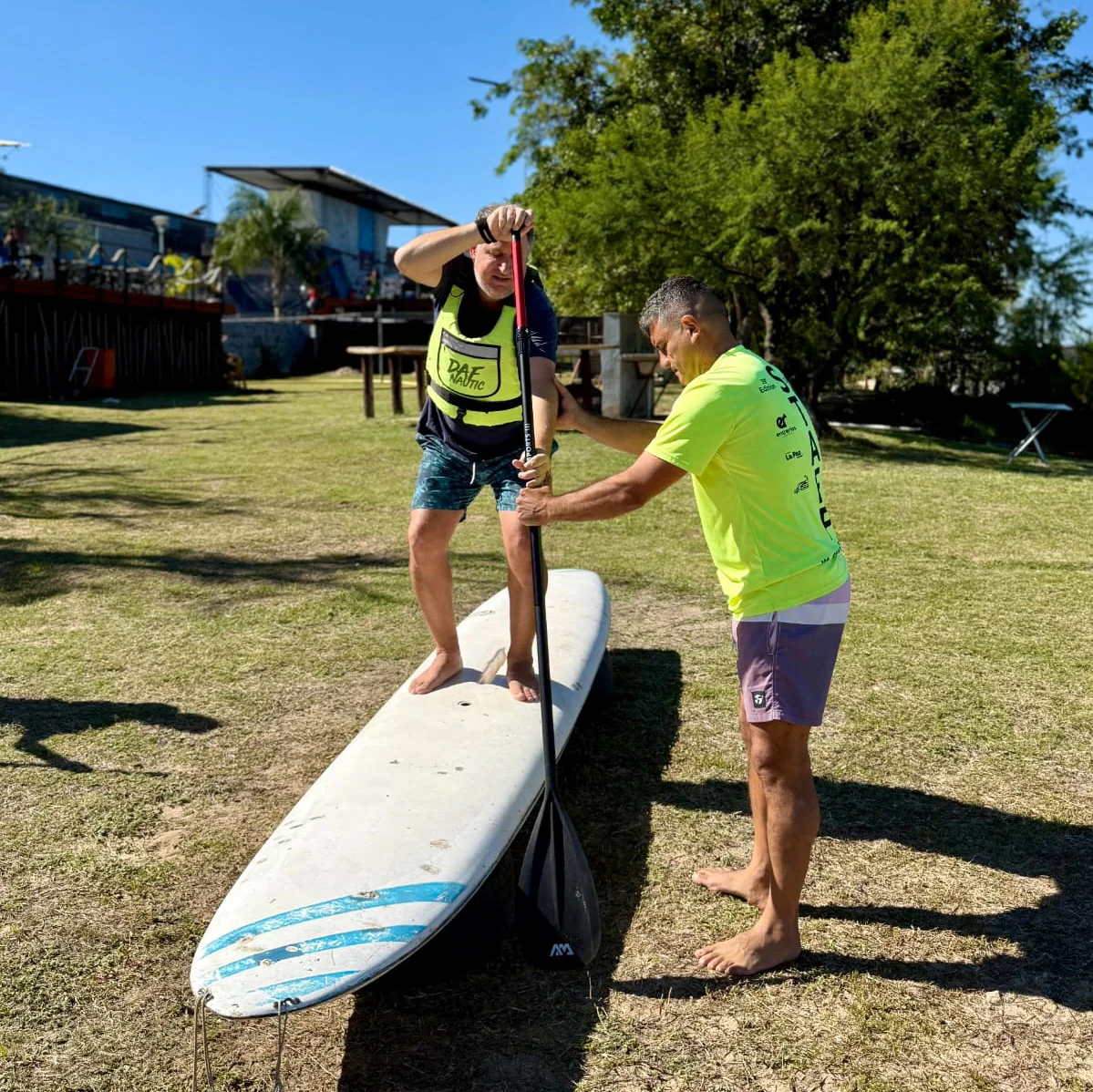 curso iniciacion a sup stand up paddle en el club azopardo